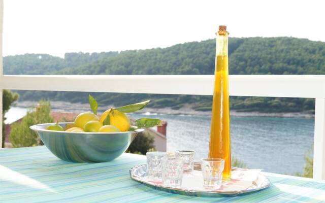 Apartment Meditation