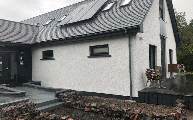 The Shack and Pods at Inchree