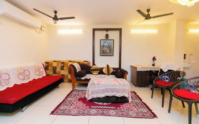 Roscotel Bay Stays 2BHK Near White Town