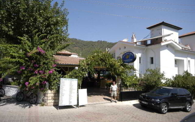 Kurt Apart Otel