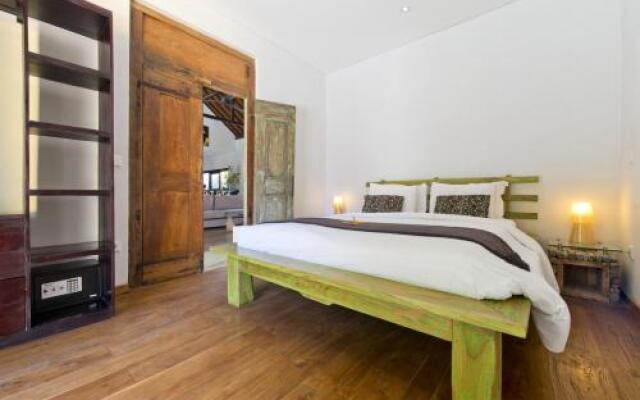 Phinisi Villas - Seminyak City Center