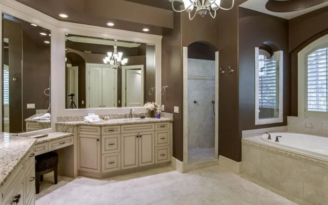 Pelican by RedAwning