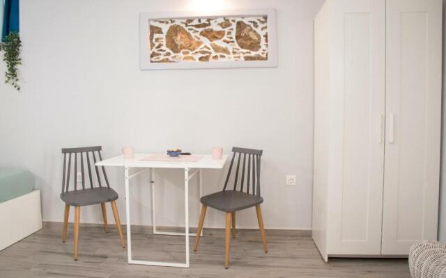 Studio Cosy - In the Heart of Skyros Village