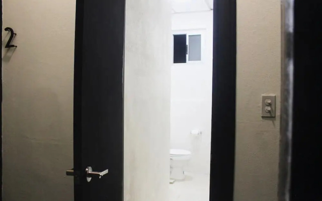 Edens Garden Hostal - Hostel