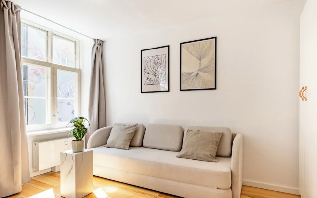 Sanders Regent Bright Apartment in City Center