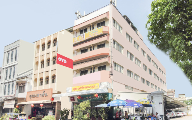 Na Banglampoo Hotel