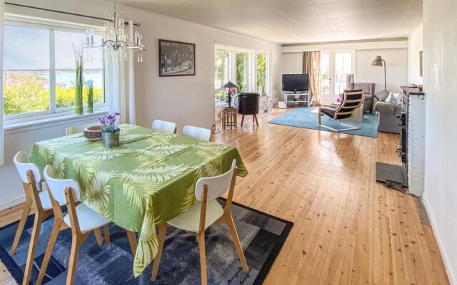 Awesome Home in Grimstad With Wifi and 4 Bedrooms