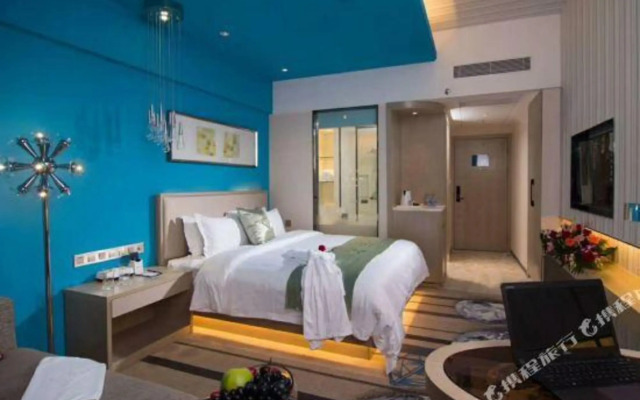 Loves Hotel