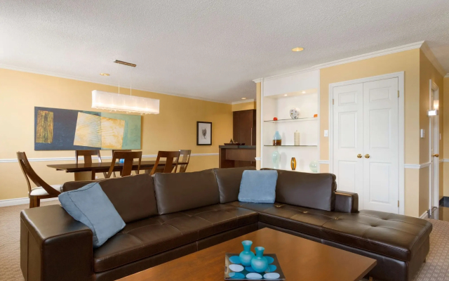 DoubleTree by Hilton Hotel Toronto Downtown