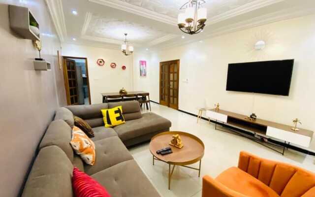 Mam Lovely 3-bed Apartment in Dakar-almadies