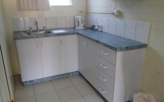 Y Motels Kingaroy