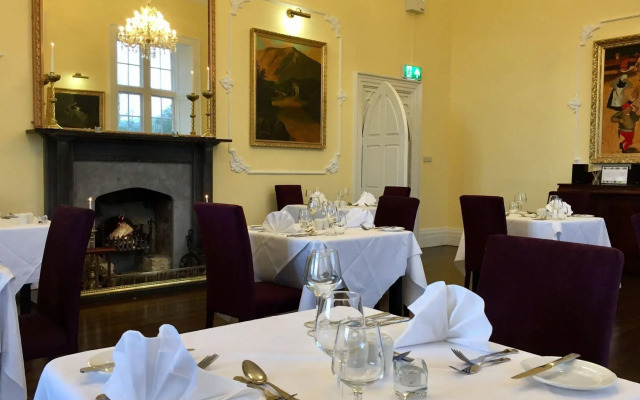 Kinnitty Castle Hotel