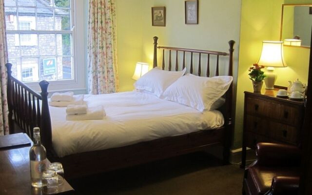 The Oakhill Inn