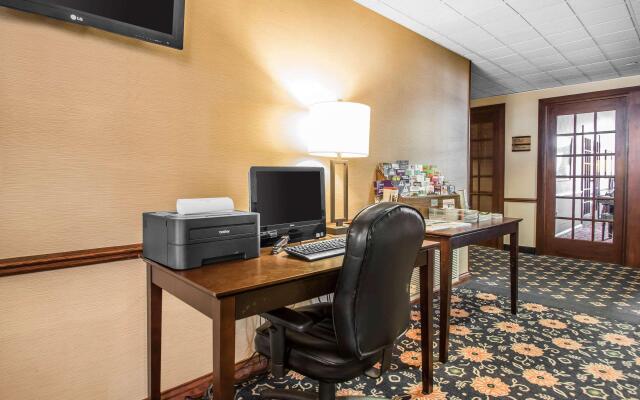 Comfort Suites Madison West - Middleton