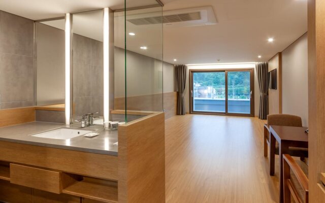 Ramada Resort MungyeongSaejae