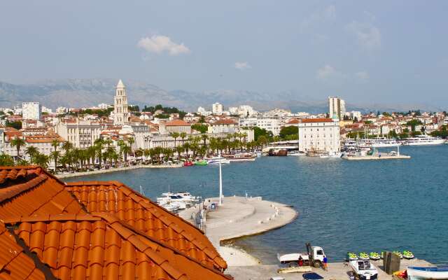Galeria Valeria Seaside Downtown - MAG Quaint & Elegant Boutique Hotel