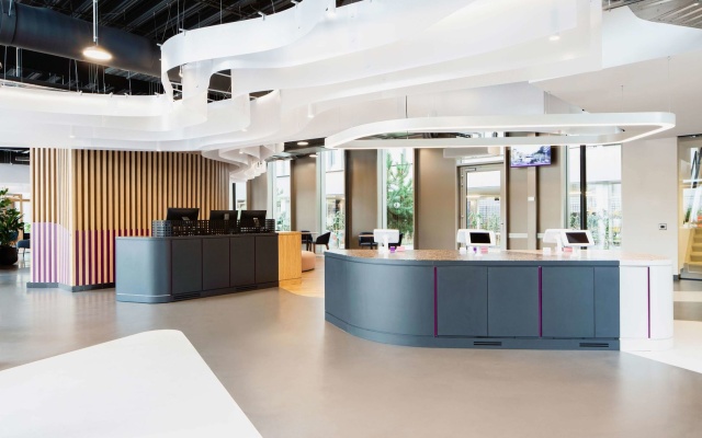 YOTEL Amsterdam - Image 2