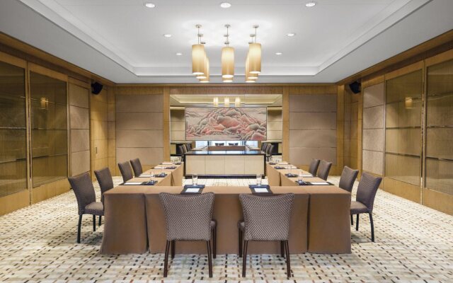 Sheraton Grand Shanghai Pudong Hotel & Residences