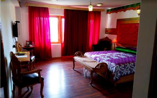 Grand Himalaya