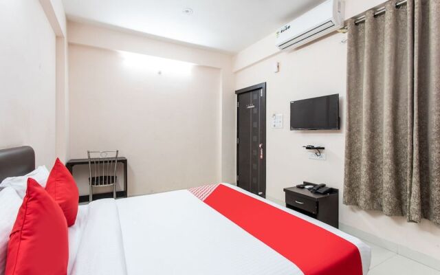 OYO 27654 Hotel Grand Valley