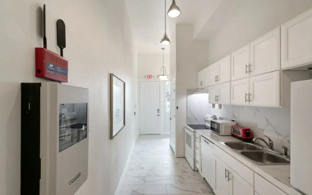 Breathtaking Condos Near French Quarter
