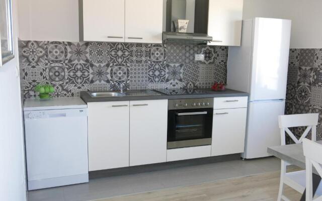 Apartments Luka