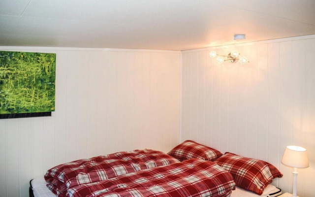 Nice Home in Norheimsund With 5 Bedrooms and Wifi