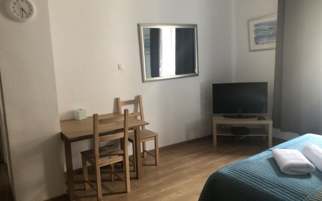 Rais Serviced Apartments