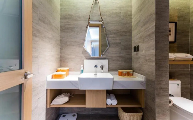 Atour Hotel Shengzhou