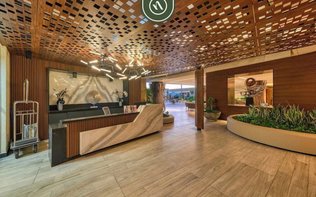 VGolf with Pool & Gym by Naya Homes