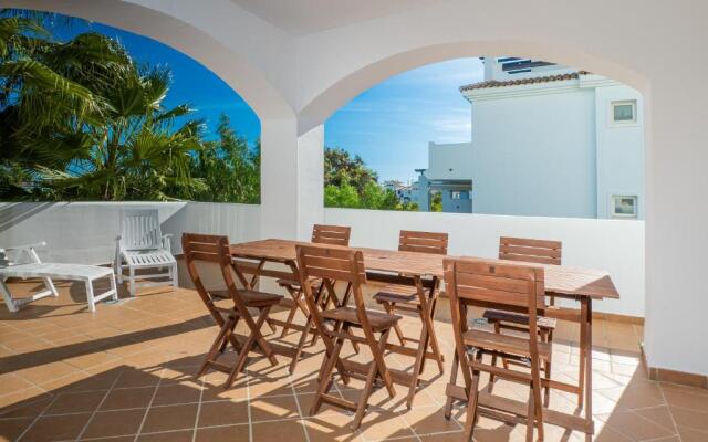 2044-Groundfloor with huge terrace and pools