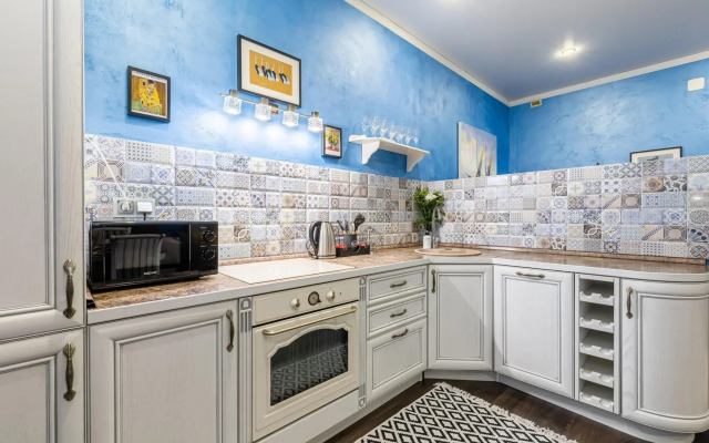 Apartment at Vishnevskogo Street