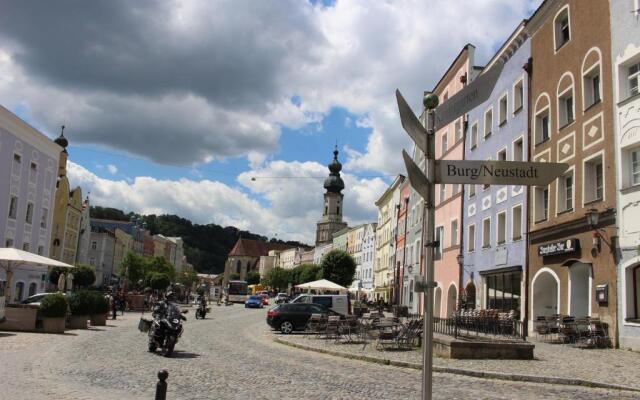 ZV-Scholtz Burghausen Stadtplatz 95