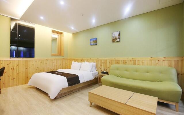 CYGNUS Hotel