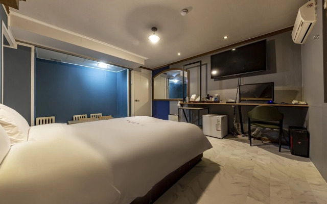 Iksan Tubucktel Mohyeon Branch