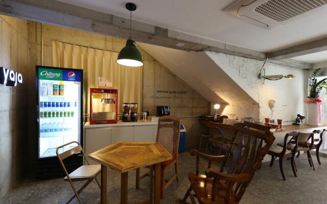 HOTEL YaJa West Gate