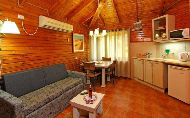 Nir David Country Lodge