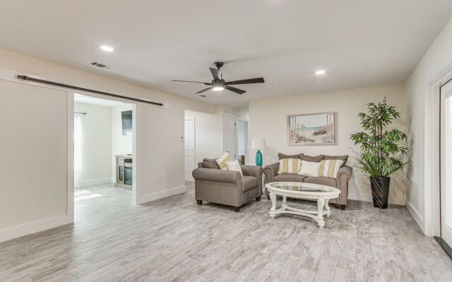 Modern Pensacola Home ~ 6 Mi to Beach!