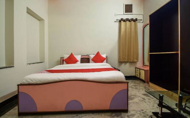 OYO 19937 Hotel Rajkamal International