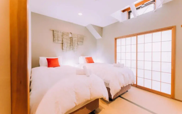 Double Black Hotel