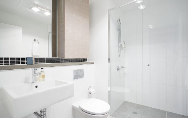 St Kilda Central Apartment Hotel