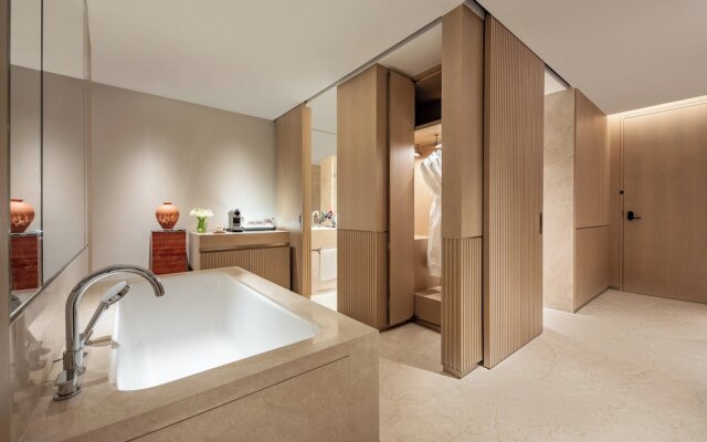 InterContinental Hotels WUXI TAIHU NEW CITY by IHG