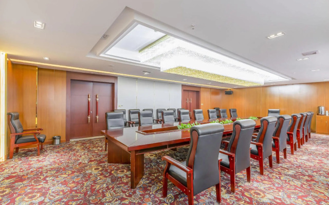 Shengshi Baiyun Hotel