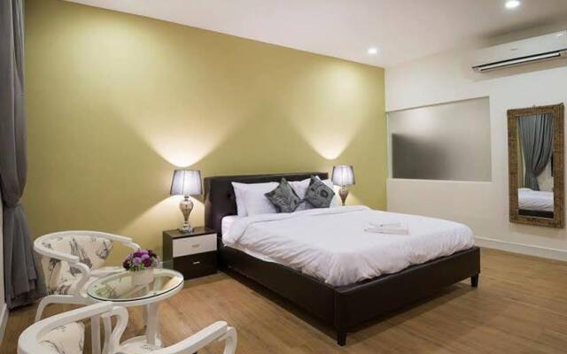 La Palm Serviced Apartment