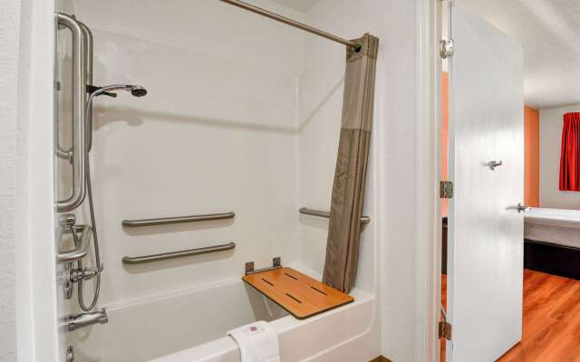 Motel 6 Moultrie, GA