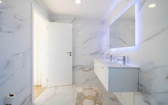 Ilha do Sol Luxury in an Ideal Location