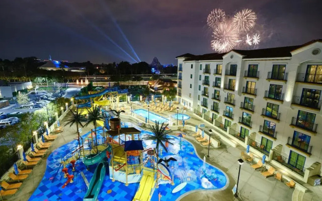 Courtyard by Marriott Anaheim Theme Park Entrance