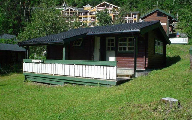 Grande Hytteutleige og Camping