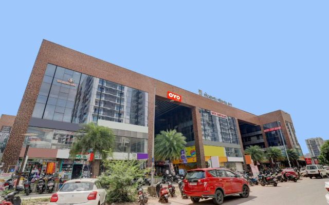 OYO Flagship 70173 Hotel Cozy Rooms