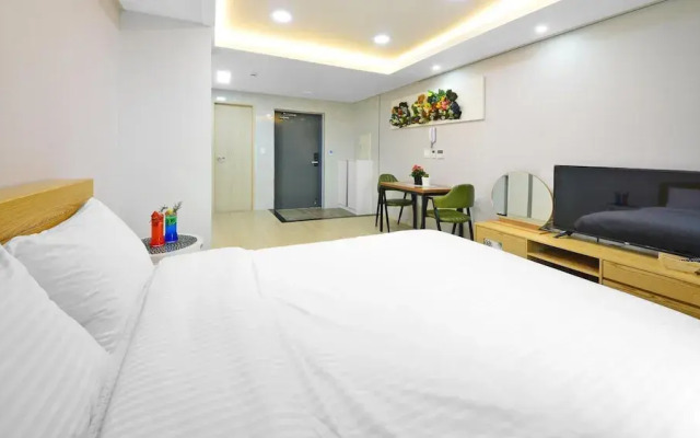 Seogwipo Daepyeong Olleh Pension